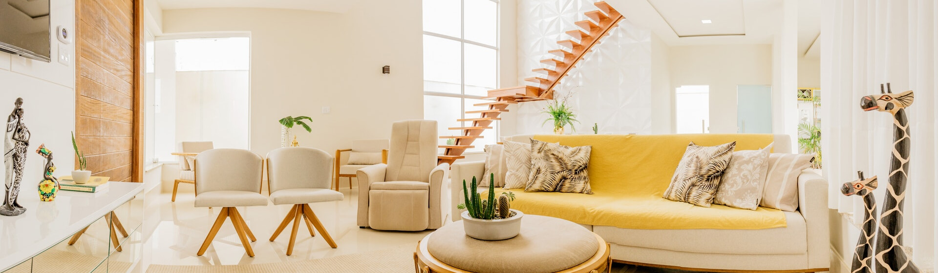 budget-hotel-contact-header-img-bg